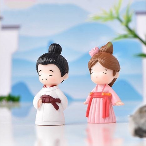 Miniature Lover Figures - Lovers Couple Figurines #31 (2pcs)