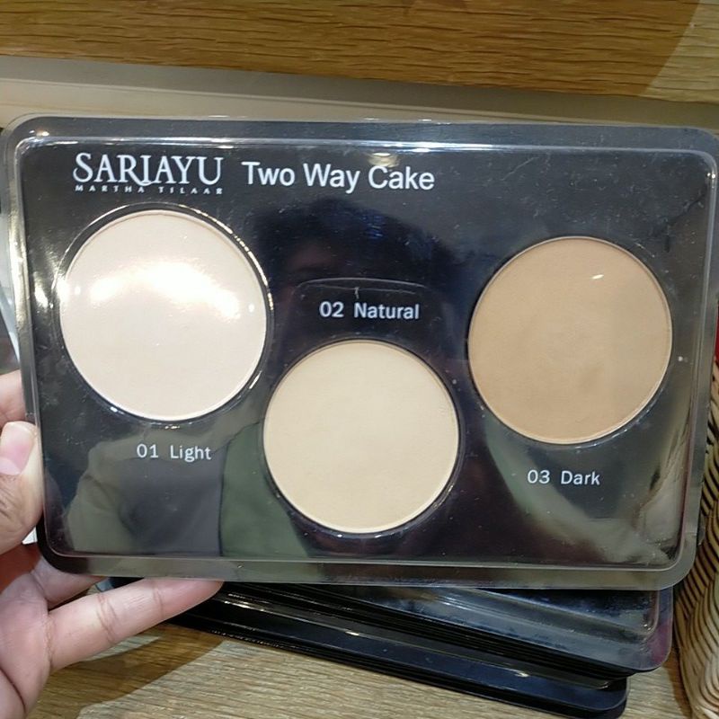 Sariayu Two Way Cake SPF 15