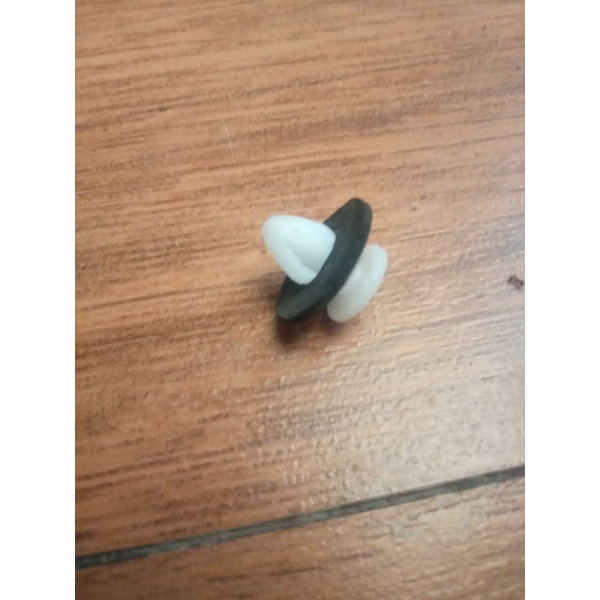 klip samping side skirt veloz ori