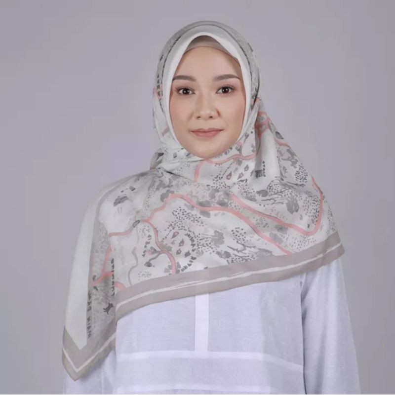 Zoya ivanka scarf Motif 2021