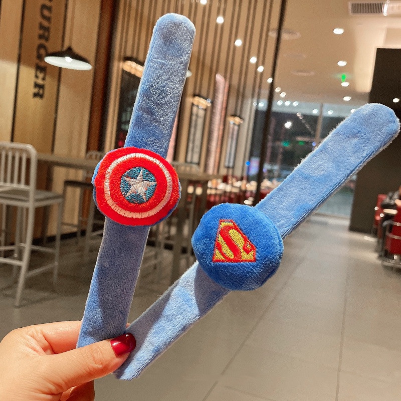 Marvel Gelang Tangan Slap On Model Superhero Iron Man / Spiderman Bahan Plush Untuk Anak