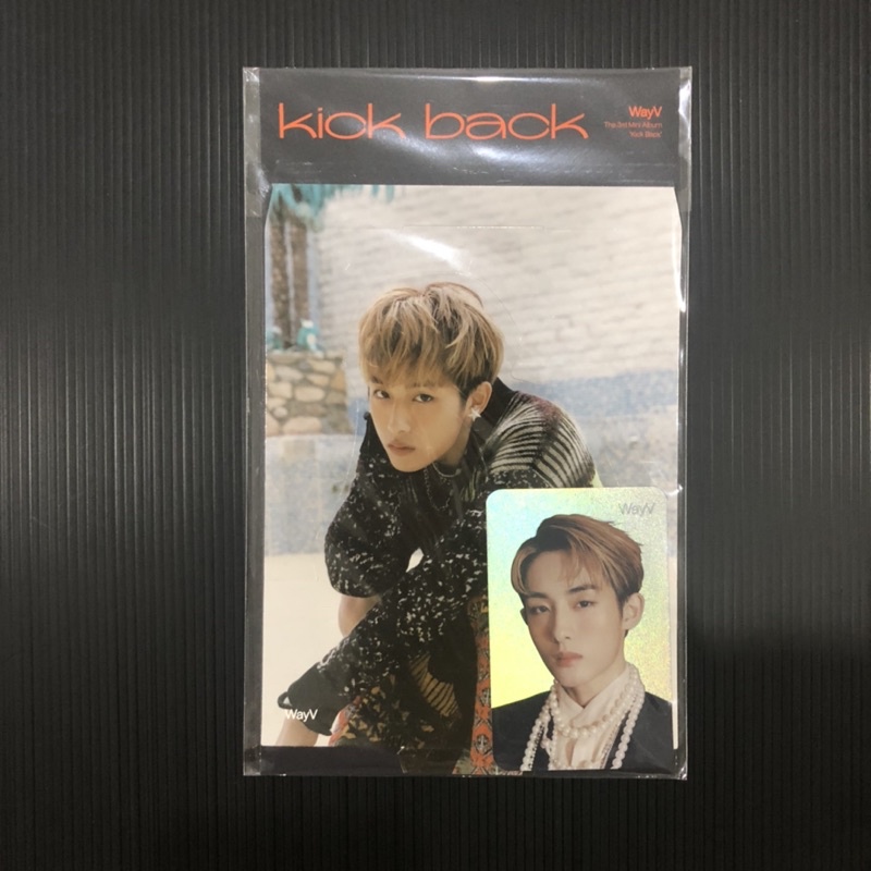 MD MERCHANDISE WAYV KICK BACK HOLOGRAM STANDEE SET WINWIN PHOTOCARD PC