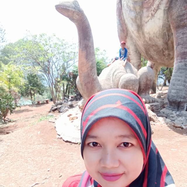 nuraeniazharii