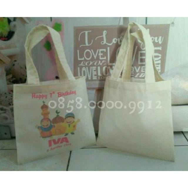 

Tas souvenir ultah blacu custom 20x20 cm