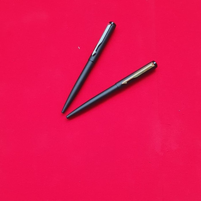 

Jual Pen Parker Vector Matte Black Ct/Gt Ballpoint Terlaris