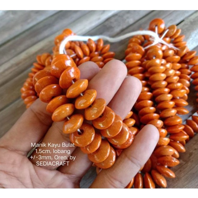 Manik Manik Kayu Pipih 1,5cm Oren