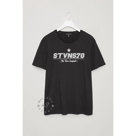 Kaos STVNS70 BE THE LEGEND UNISEX / Kaos Pria Stvns70 / Kaos Perempuan Stvns70 / T-shirt Unisex Stvn