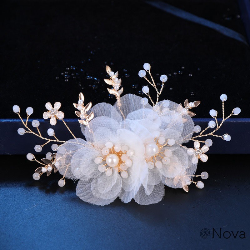 white flower wedding hair accessories