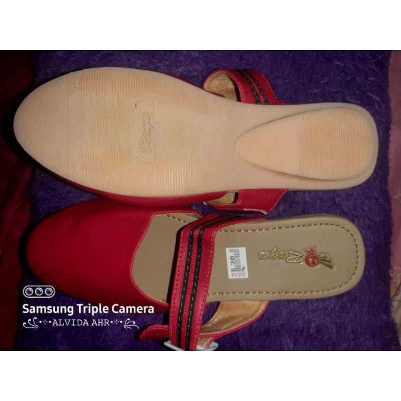 Sandal Wanita bustong Gucci
