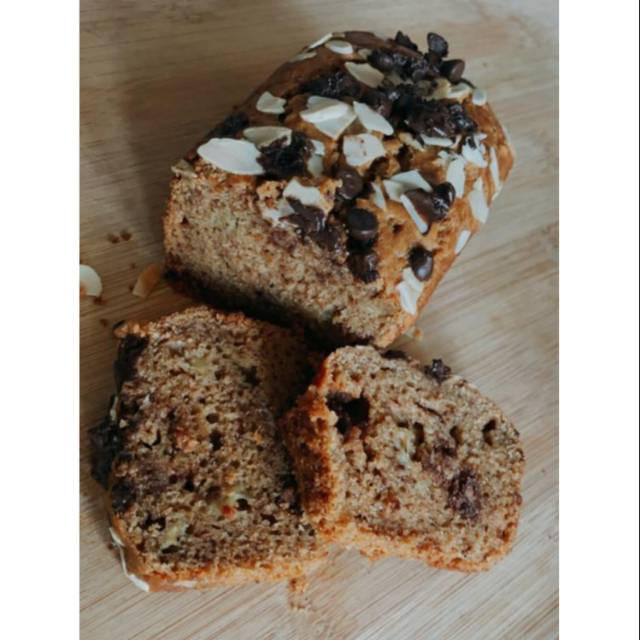 

PREMIUM BANANA CAKE