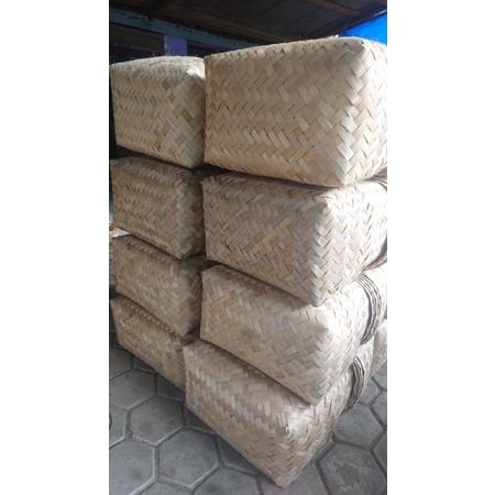 Sepasang Besek Bambu 40x25 Persegi Panjang Besek Kepang