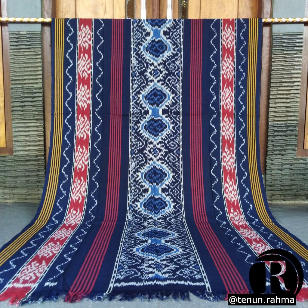 Kain Tenun Blanket / Tenun Ikat Blanket Lombok