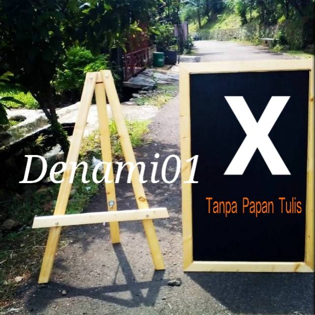 

STANDING TRIPOT 75CM KAYU KAKI PENYANGGA PAPAN TULIS KAPUR DEKORASI WEDDING PESTA CAFE PAPAN MENU