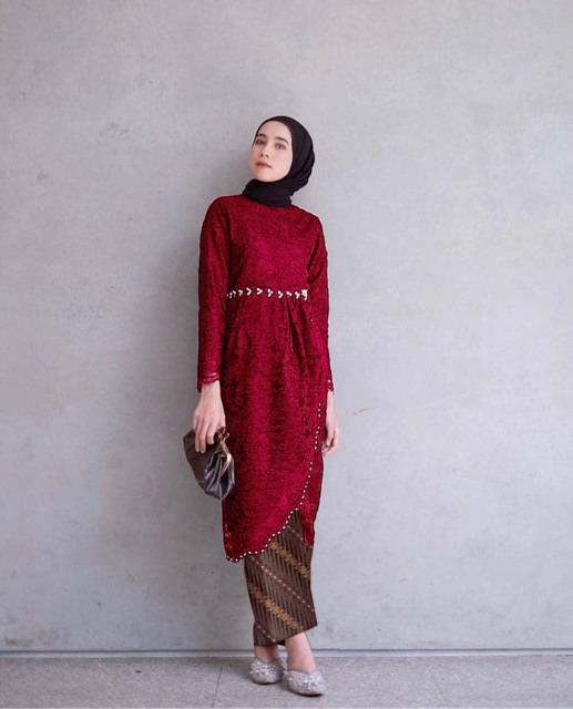 SET COUPLE KEBAYA AMORA KEBAYA BRUKAT TULANG MUTIARA KEBAYA WISUDA PREMIUM KEBAYA MODERN 9 WARNA-4