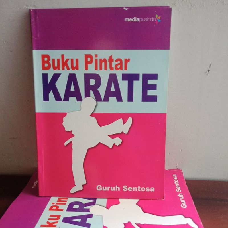 buku olahraga. Buku pintar Karate