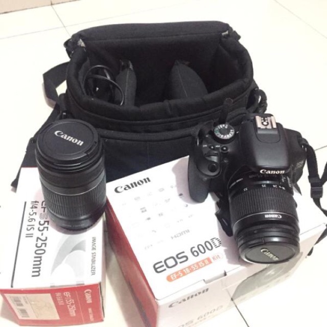 canon eos 600D + lensa kit + lensa tele