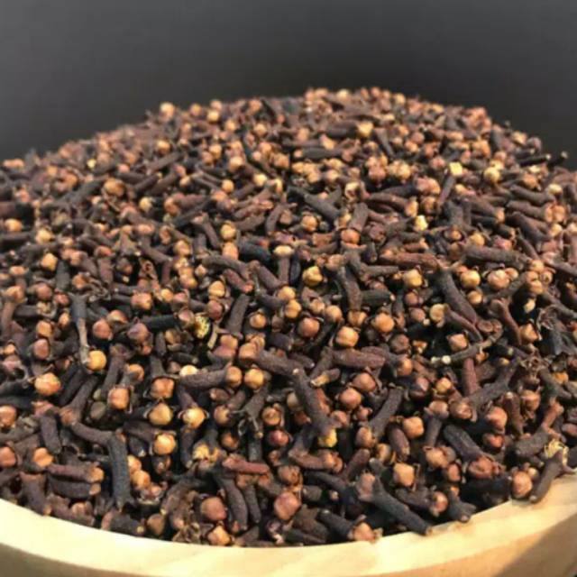 

Cengkeh Utuh Cengkeh Batang / 50 gram Cengkeh Asli