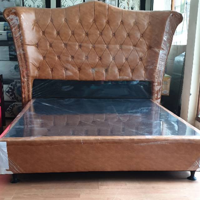Set Sandaran Royal Wing dan Divan Uk.180 x 200