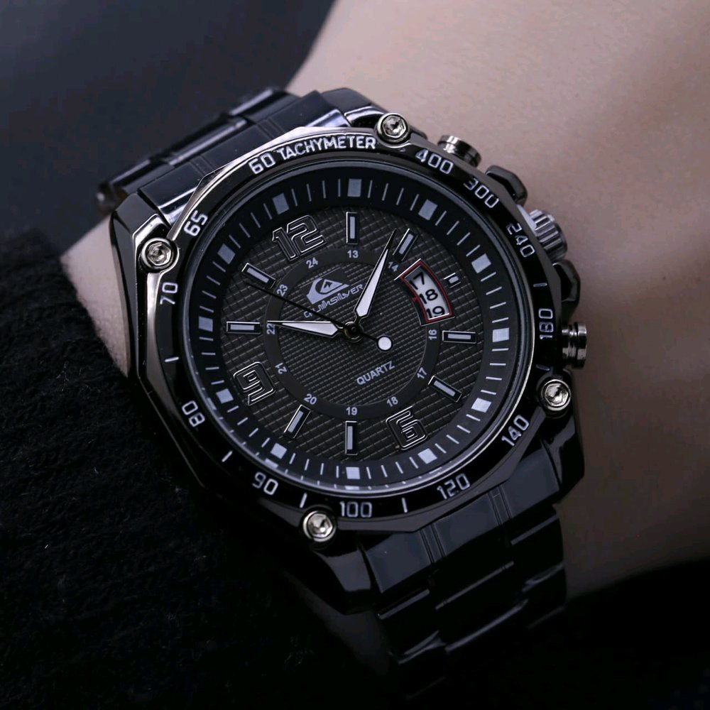 Jam Tangan Pria Quiksilver Rantai Tanggal Aktif terlaris