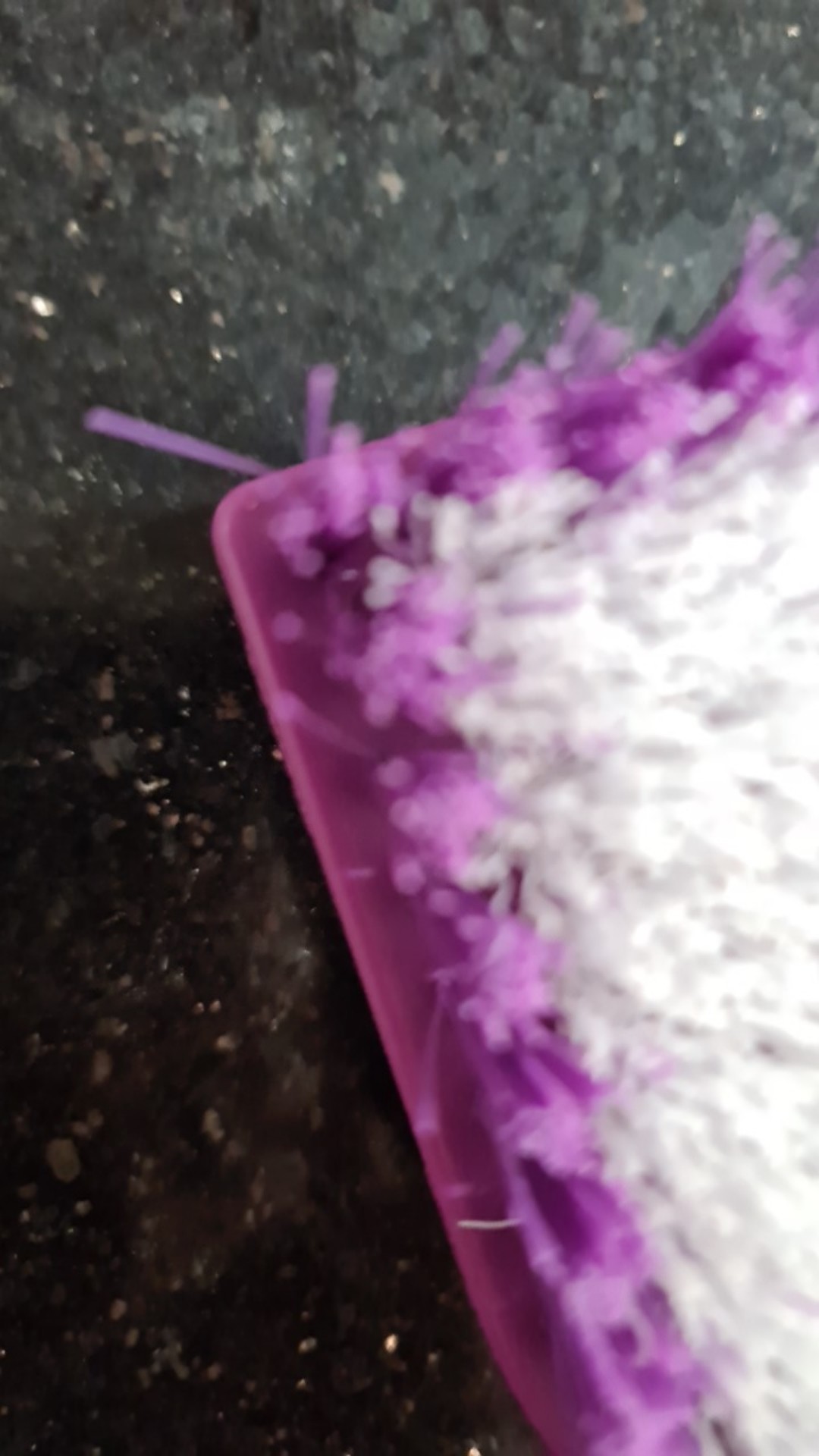 Hawaii Striko Sikat Baju