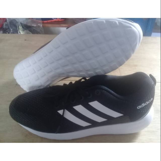 Sepatu Adidas Cloudfoam