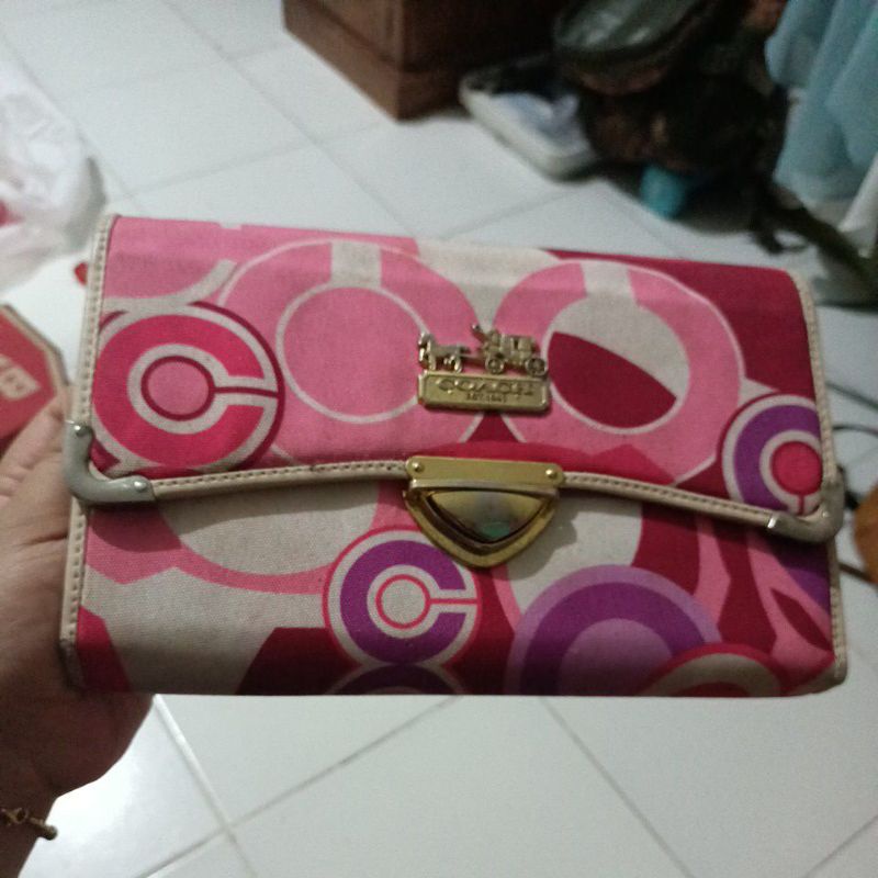 Preloved coach handbag plus card holder