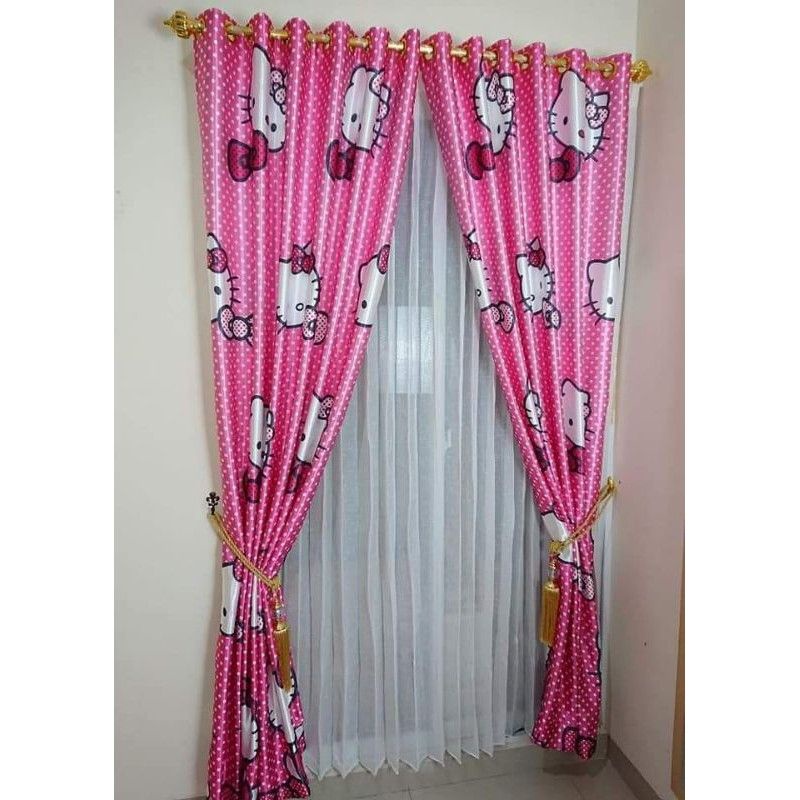 Gorden Hello Kitty Blackout Tinggi 220