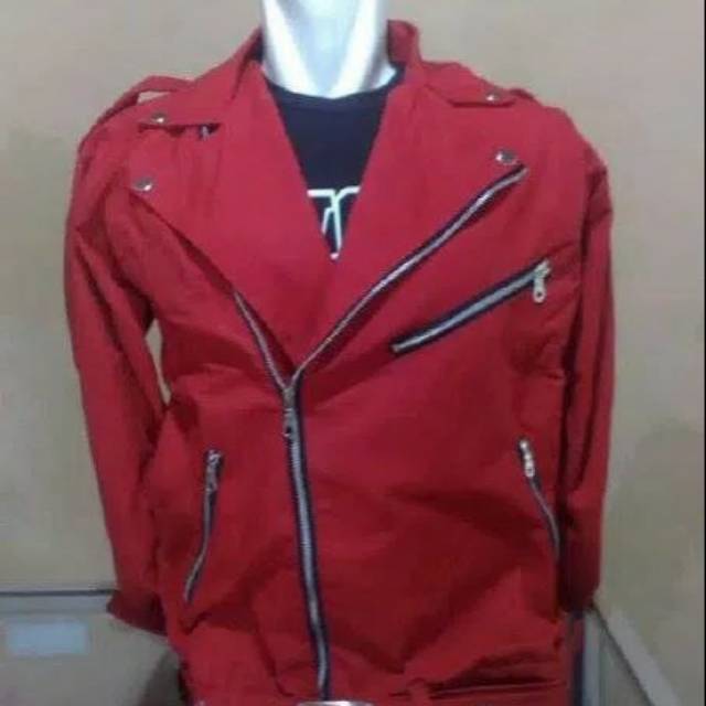 Jaket double kerah