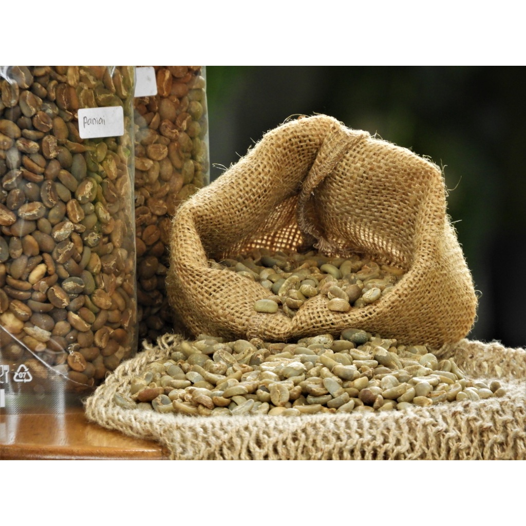 

Green Bean Arabika Dogiyai Papua 1 kg | Enauto Coffee