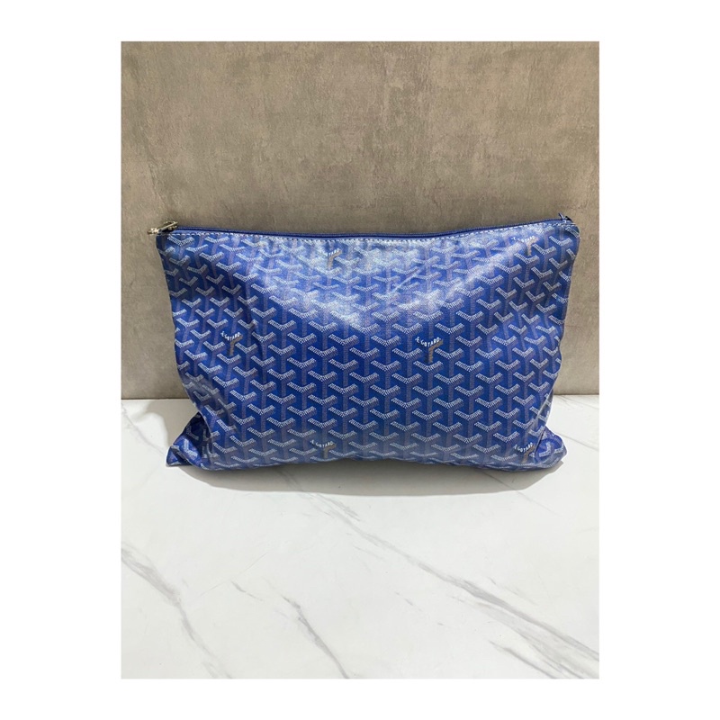 goyard clutch
