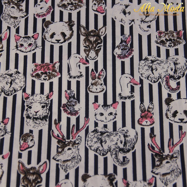 

Alta Moda Katun Hitam Putih Motif Animal (1M)