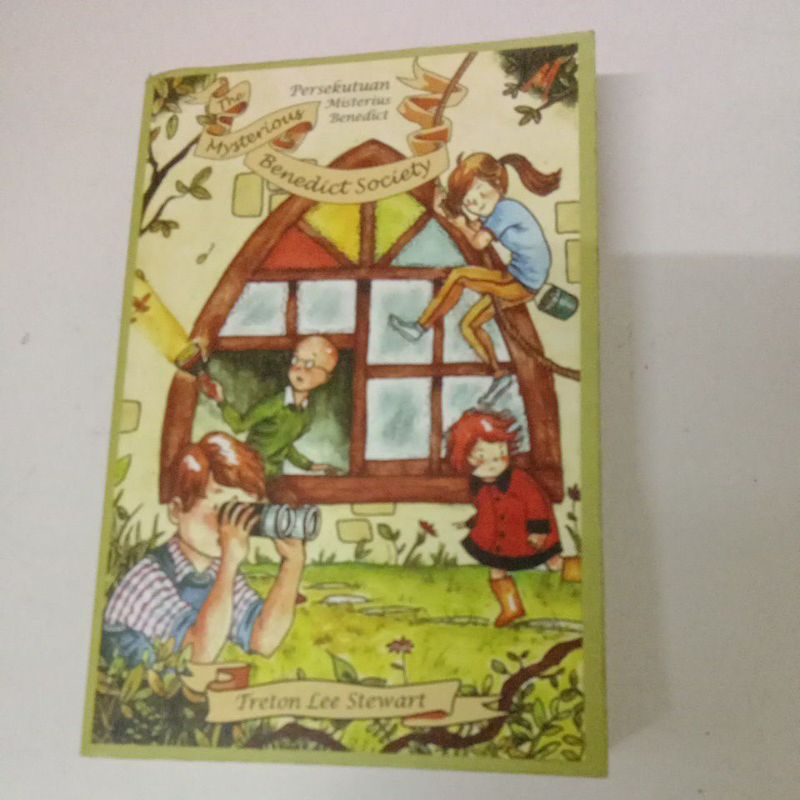The Mysterious Benedict Society - Treton Lee Stewart