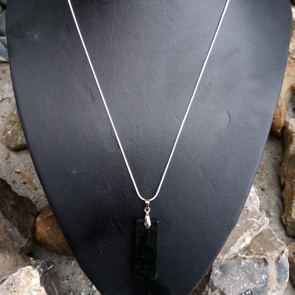 Kalung Liontin Natural Black Jade Minimalis