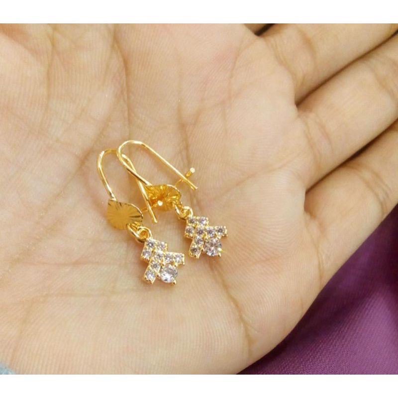 Anting kait pdng full mata perhiasan wanita titanium gold