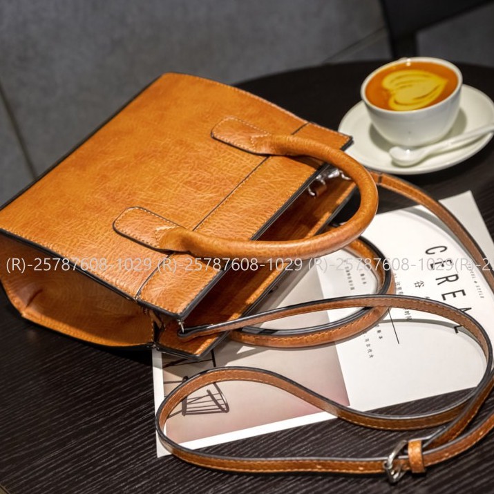 Selempang HandBag Import / Tas Stradivarius Fashion Wanita