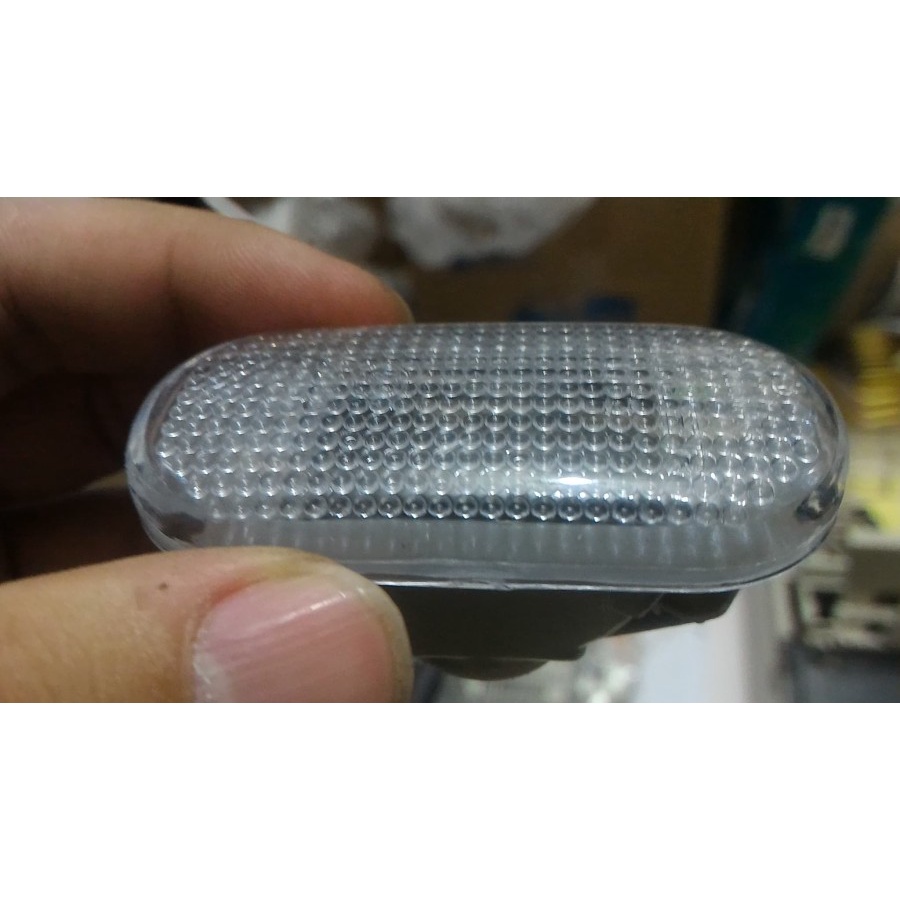 lampu sen sign fender nissan Livina lama, Latio