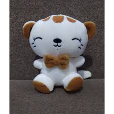 Boneka kucing cantik