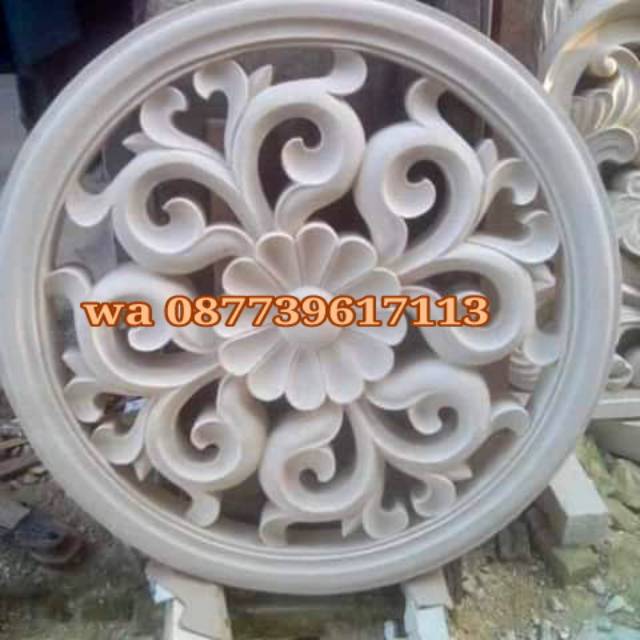 relief batu alam ornamen patung loster hiasan dinding dekorasi