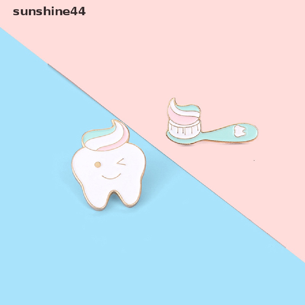 Sunshine Bros Pin Enamel Bentuk Gigi &amp; Sikat Gigi Senyum