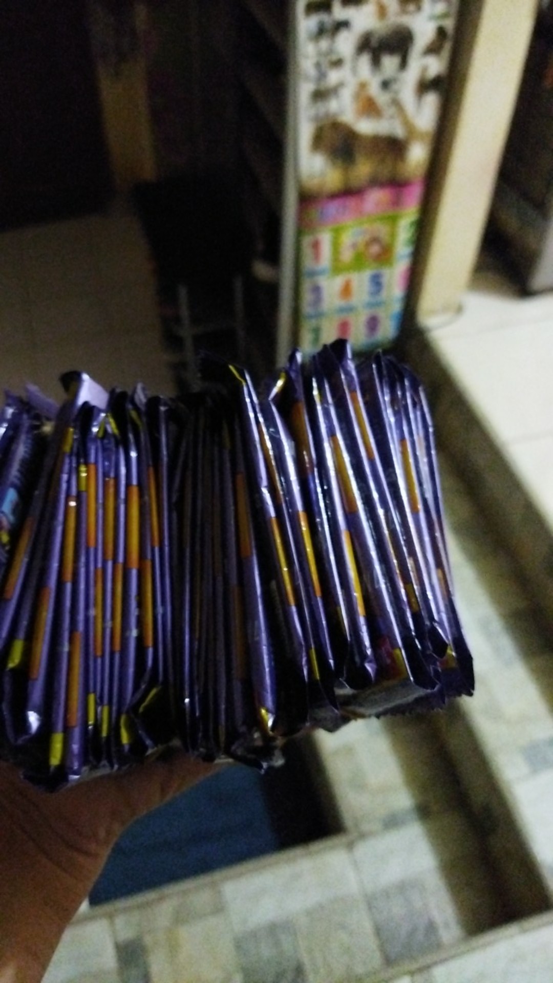 Hit Magic Instan Kertas Obat Anti Nyamuk Bakar Semut Kecoa Serangga Fresh Floral Eceran Grosir