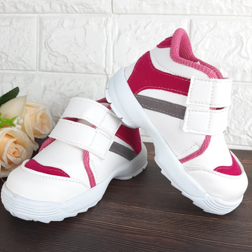 [TAMAN SEPATUKU] SEPATU TRENDY MURAH SNEAKER FANTA ABU 1 2 3 TAHUN ANAK PEREMPUAN BAX01