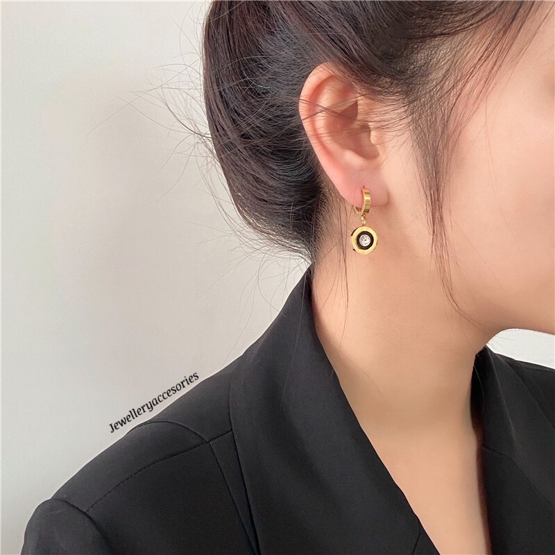 Anting Titanium Diamond Black Korea Fashion Style Trending Premium