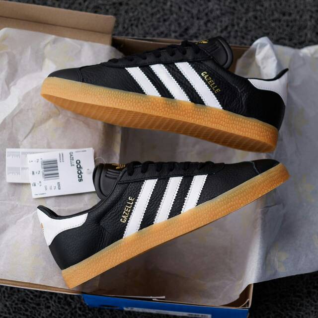 adidas gazelle black white gold