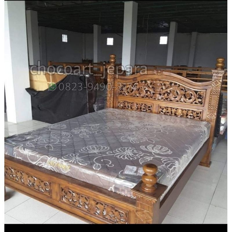 dipan jati / dipan ukir / Dipan kayu jati ukir Rahwana / tempat tidur / mebel jepara / dipan cantik