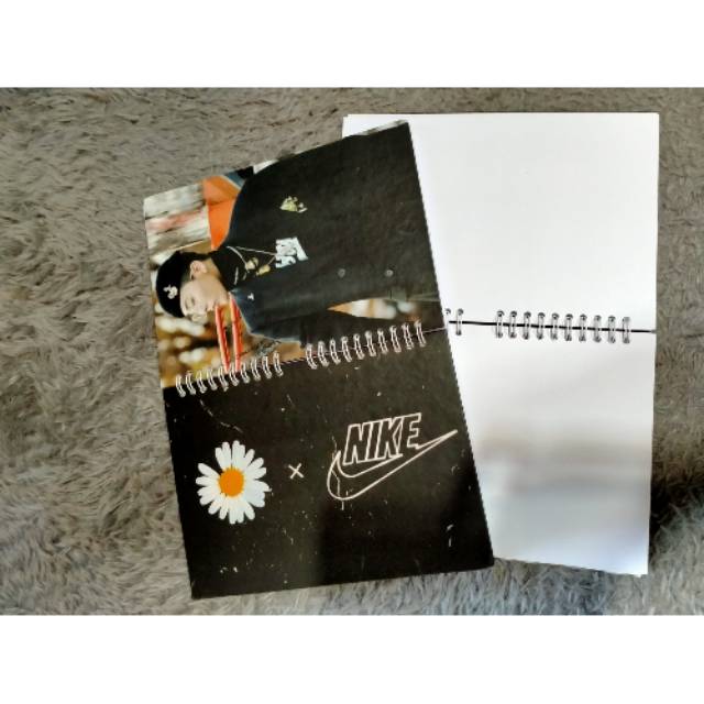 

NOTEBOOKS SPIRAL G-DRAGON PEACEMINUSONE X NIKE
