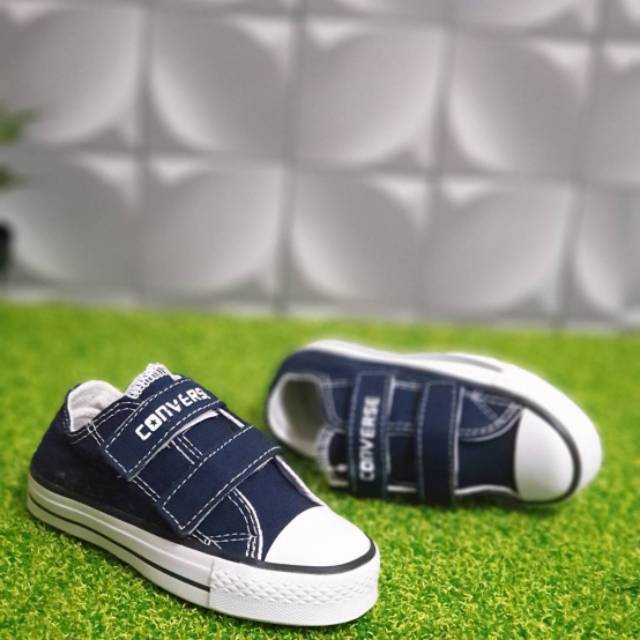 Sepatu Anak Converse Navy Low Tanpa Tali