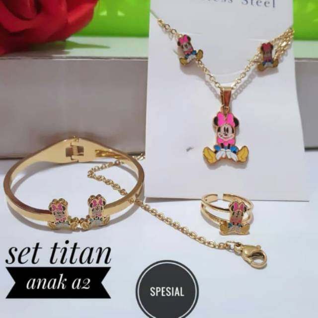 Perhiasan Anak Titanium Satu set