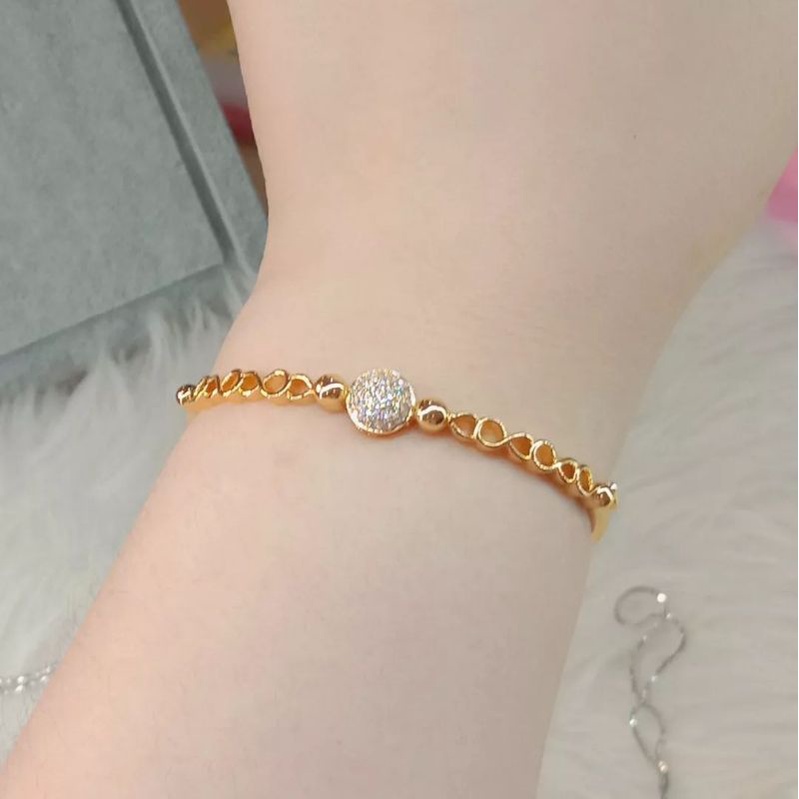 Gelang Titanium Wanita Anti Karat, Anti Alergi, Tahan Lama, Di Jamin REALPICT 100% dan High Quality, Gelang Bangle Gold