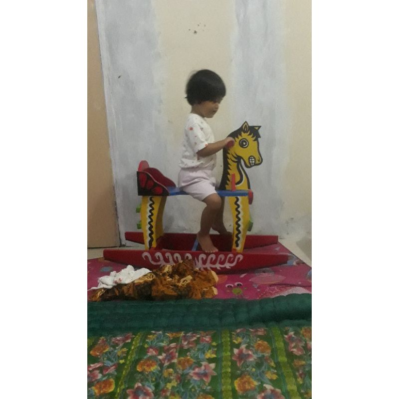 kuda kudaan kayu anak TK mainan