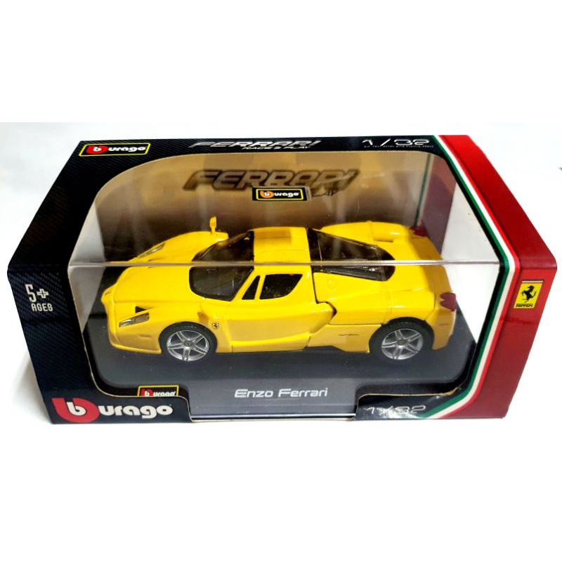 Bburago 1:32 Diecast Mobil Ferrari  Miniatur  Mobil Mobilan Pajangan